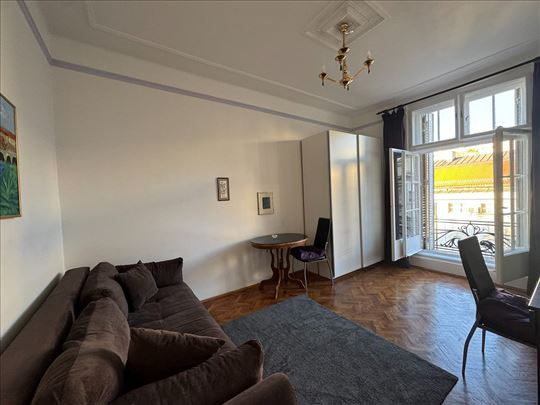 Izdajemo namešten salonski 1.o stan, 24m2, Slavija