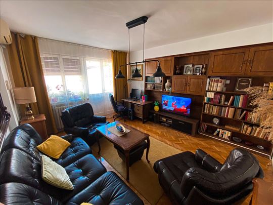 Kalenić pijaca, renoviran, odličan, ID 17963