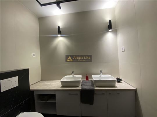 Lux četvorosoban stan 150 m2 u Subotici, naselje P