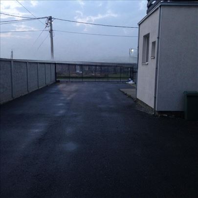 Magacinsko-poslovni kompleks ukupne površine 420 m