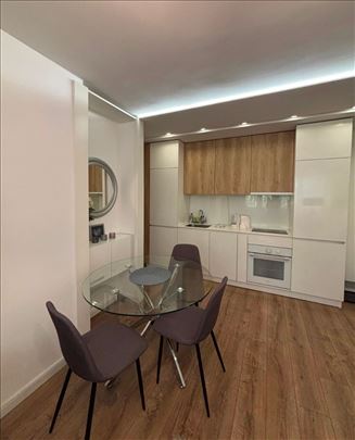 Prelep dvoiposoban stan