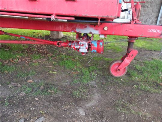 Prikolica za stajnak