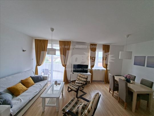 Prostran, trosoban stan, Vodovodska, Čukarica