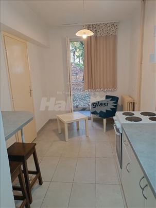 Rakovica-Maricka uredan stan na dobroj lokaciji.