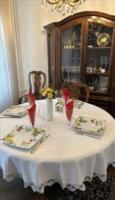 Unikatna komoda sto i stolice