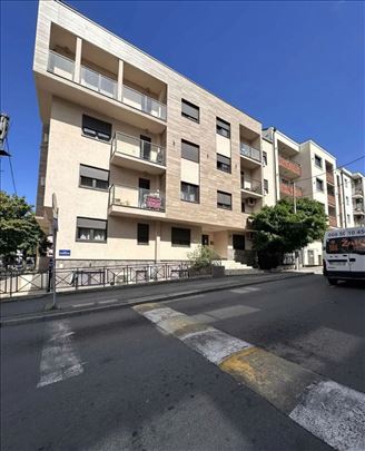 Vozdovac Lekino brdo Novogradnja PRAZAN