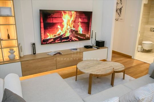 Wellport, moderan, namešten, odmah useljiv ID#4196