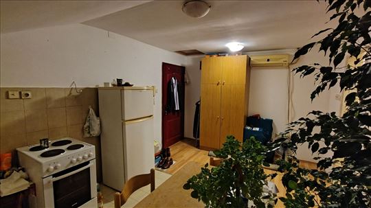 1.5  Bele vode, okretnica busa 51