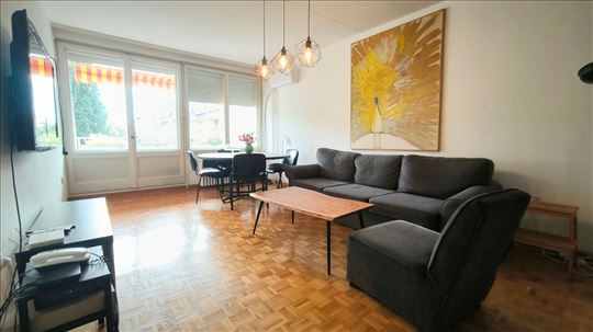 Blok 45,Lep,118m2, Veća Terasa, Namešten, Održavan