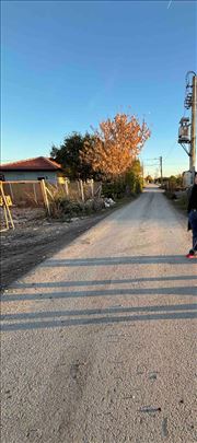 Borča,5ari,uknjižen,dozvoljena gradnja