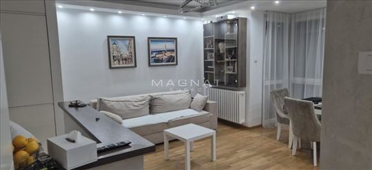 Djeram - Lion -  Lux stan - parking mesto ID#5354