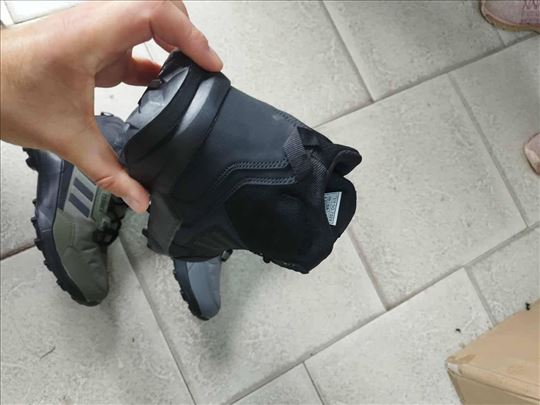 Duboke cipele Adidas terrex 