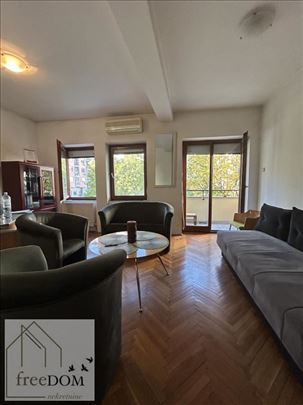 Dvoiposoban stan 54m2 - širi centar grada