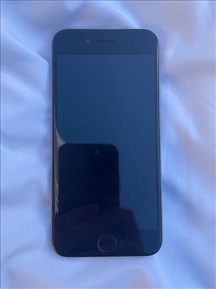 iPhone 6 32gb crni