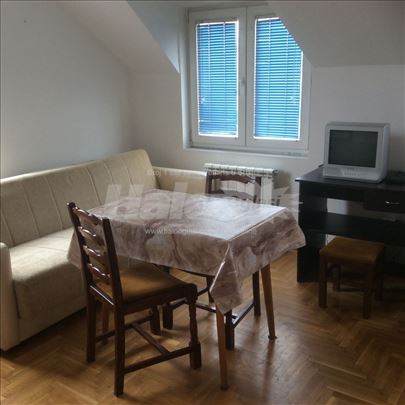 Izdajem garsonjeru U Zarkovu