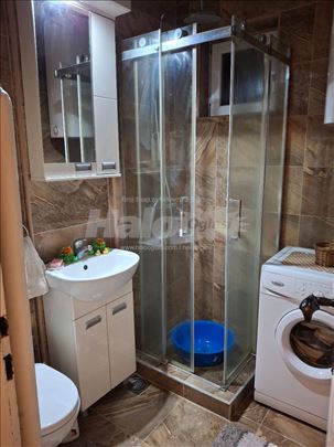 Izdajem stan na Dedinju, 2.5, 58m2