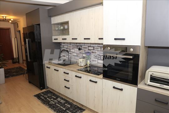 Kompletno namešten, Lux stan Jove Ilića