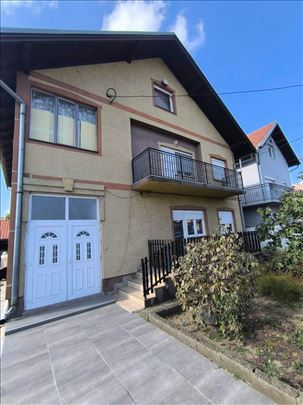 Kuća u Ugrinovcima-Busije