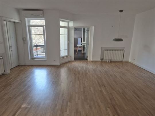 Lux 4.0 prazan stan, ID 4588