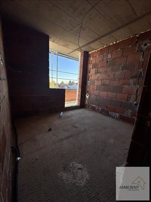 Novogradnja u mirnom delu Novih Banovavca, 42m2 +