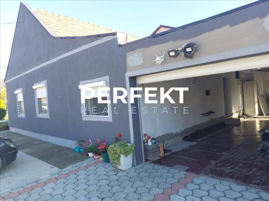 Starčevo, prizemna 102m2, 4,0-sobna renovirana na