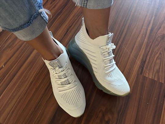 Steve Madden bele patike