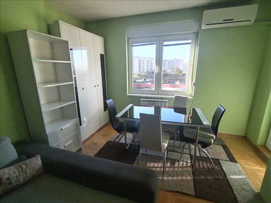 TOP,Stepa Stepanović, 36m2,1.5 soba,terasa, namešt