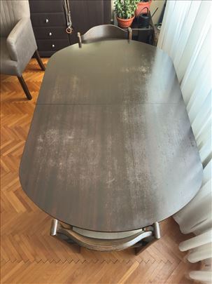 Trpezarijski set: sto + 6 stolica od punog drveta