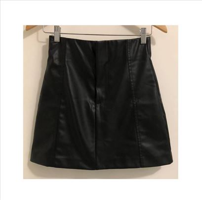 Zara “kožna” mini crna suknja (S)