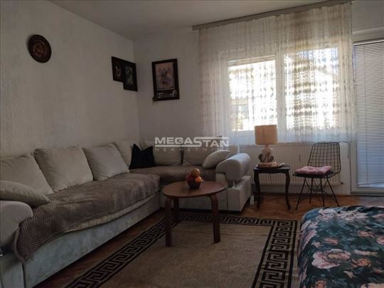 Žarkovo, stan u kući