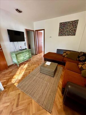 Zemun, renoviran, funkcionalan, ID 22417