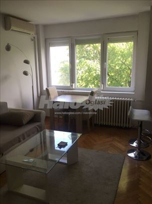 2.0 Fontana, 47 T, Otona Župančiča, renoviran