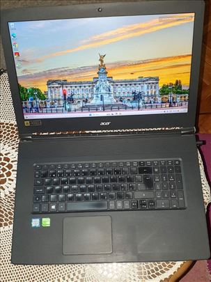 Acer NITRO VN7-792G i5 6300HQ 8gb 240gb GTX945