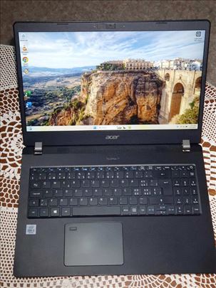 Acer Travelmate P215-52 15.6 i5 10210u 8/256 win11