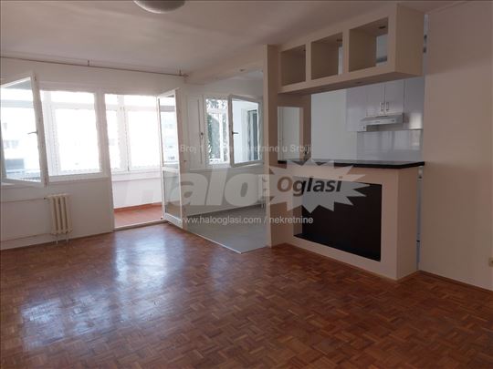 blok 71, Dr. Ivana Ribara, upravo renoviran