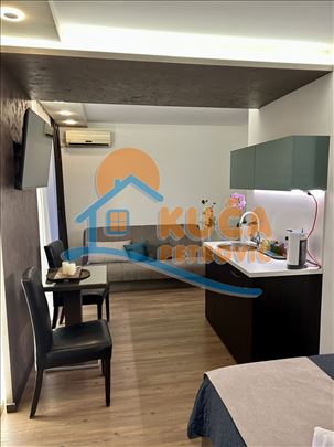 Izdaje se garsonjera u Durlanu preko puta Niteksa,