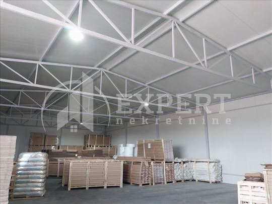 Izdaje se hala u naselju Deveti maj!