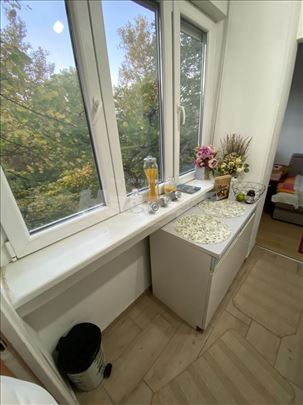 Izdaje se jednoiposoban stan, 36 m² – Centar Novog