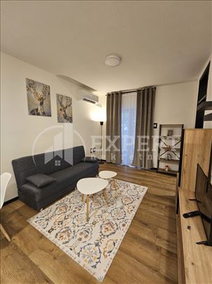 Izdaje se stan kod Vojne bolnice!