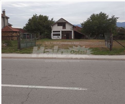 Izdajem Magacin i Plac