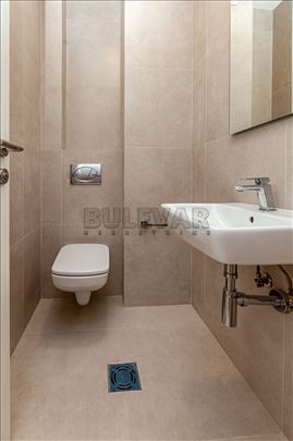 Novogradnja u blizini Apelacionog suda, 66 m2