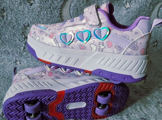 Patike sa točkićima br35 na stanju već samo 1par!