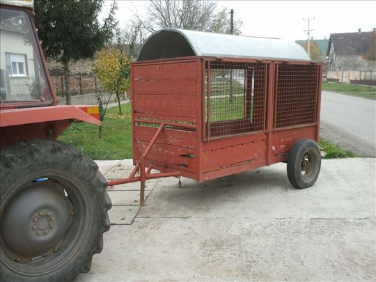 Stočna prikolica - prikolica za prevoz stoke