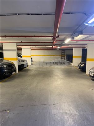 Subotička, garažno mesto