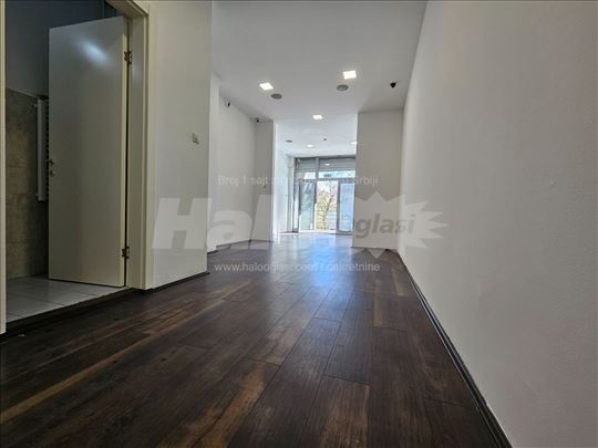 Blok 22, odličan lokal 38m2