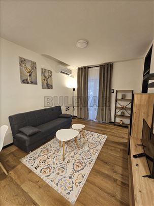 Izdaje se stan kod Vojne bolnice!