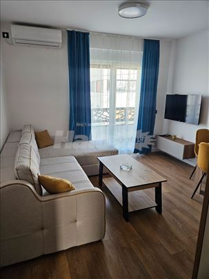 Nov stan u blizini aerodroma