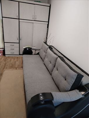 Prodajem komplet stvari iz stana