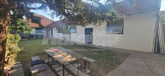 Stambeno-poslovni objekat