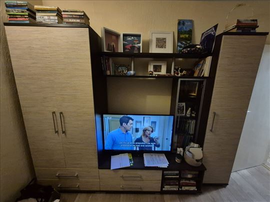 TV komoda i Plakar